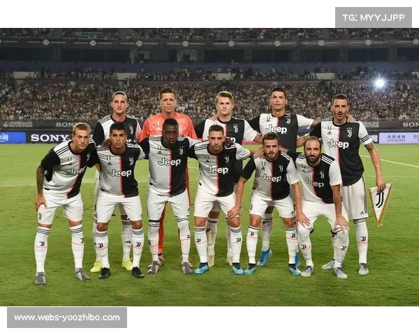 终场哨响，圣西罗球场陷入死寂与曼城球员狂欢形成对比